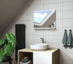 Badezimmer mit Wandspiegel Wei脽 ablage