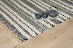 Handgefertigter Teppich Mindful Mess Grau - Kunststoff - 160 x 230 x 1 cm