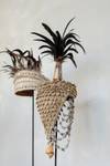 Statue Guinea Feather Hat