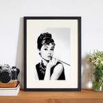 Tableau déco Audrey Hepburn Smoking Hêtre massif / Plexiglas - 32 x 42 cm
