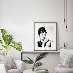 Afbeelding Audrey Hepburn Smoking Massief beukenhout/plexiglas - 52 x 62 cm
