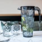 Carafe en verre Club Pitcher Polycarbonate - Gris clair / Transparent - Gris clair