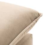 Ecksofa Amandola mit Ottomane Samt Ravi: Creme - Longchair davorstehend rechts