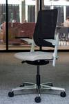 Chaise de bureau ergonomique XILIUM A Blanc crème