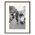 Quadro Clint Eastwood Takes a Skateboard Faggio massello / Vetro acrilico - Nero - 63 x 83 cm