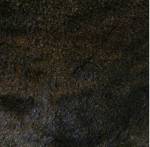 Puff mit Dreifuß aus schwarzem Webpelz Massivholz - 30 x 35 x 30 cm