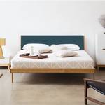 Massief houten bed Fleek I massief eikenhout - Eik - Stof Gaia: Petrolblauw - 160 x 200cm