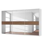 Schwebetürenschrank SKØP Alpinweiß / Spiegelglas / Nussbaum Royal Dekor - 405 x 236 cm - 3 Türen - Basic