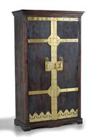 Kleiderschrank aus Holz und Bronze