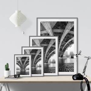 Tableau déco Under The Iron Bridge III Partiellement en pin massif - Gris - 70 x 100 cm