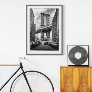 Afbeelding Bridge in Manhattan III deels massief grenenhout - grijs - 50 x 70 cm