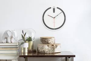 Horloge murale design THE SPORTY. Blanc - Bois manufacturé - 29 x 29 x 1 cm