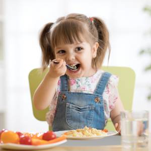 Platzdeckchen Kinder in Halbkreisform Grau