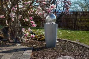 Led Gartenbrunnen FoBoule Grau - Kunststoff - 30 x 75 x 30 cm