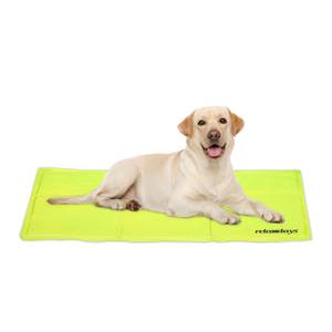 Tapis rafraîchissant vert pour chien 100 x 60 cm