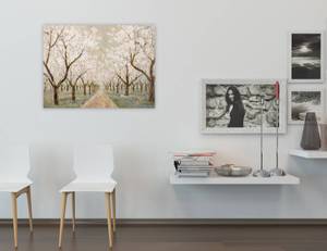 Tableau peint Allée pleine de fleurs Marron - Blanc - Bois massif - Textile - 100 x 75 x 4 cm