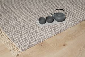 Handgefertigter Teppich Soraya Grau - Kunststoff - 160 x 230 x 1 cm