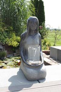 Led Gartenbrunnen FoDonna Grau - Kunststoff - 29 x 68 x 42 cm