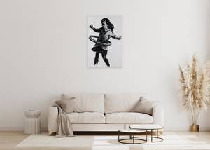 Tableau peint Banksy's Hula Hoop Noir - Blanc - Bois massif - Textile - En partie en bois massif - 60 x 90 x 4 cm