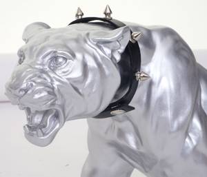 Deko Figur Panther mit Halsband Silber / Grau - Silbergrau