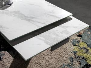 Ausziehbarer Esstisch aus weißem Marmor Schwarz - Weiß - Metall - Porzellan - Stein - 180 x 75 x 90 cm