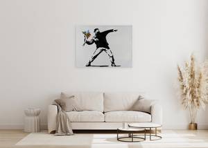 Bild handgemalt Banksy's Flower Attack Massivholz - Textil - 100 x 75 x 4 cm