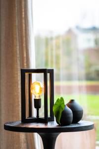 Lampe de table Mace Noir - Métal - 21 x 30 x 21 cm