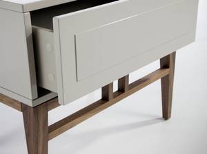 Nachttisch aus Grau und Walnuss Braun - Grau - Holzwerkstoff - Massivholz - Holzart/Dekor - 60 x 50 x 40 cm