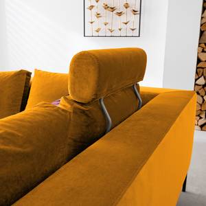 Canapé d’angle MADISON avec ottomane Velours - Velours Shyla: Jaune moutarde - Largeur : 255 cm - Méridienne longue à droite (vue de face)
