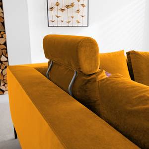 Canapé d’angle MADISON avec ottomane Velours - Velours Shyla: Jaune moutarde - Largeur : 255 cm - Méridienne longue à gauche (vue de face)