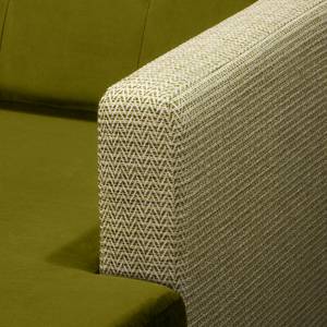 Canapé d’angle Croom Microfibre - Tissu Fida / Velours Freda: Beige vert / Vert olive - Méridienne courte à droite (vue de face) - Sans repose-pieds