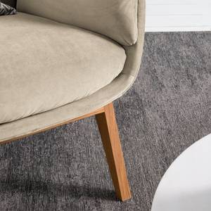 Fauteuil GARBO met houten pootjes Velours Shyla: Beige - Donkere eikenhout