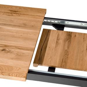 Table Woodha U Chêne massif / Acier - Chêne - Largeur : 200 cm - Avec rallonge centrale et plateaux insérés - Noir