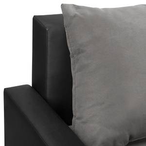 Ecksofa Kardinya Kunstleder / Microfaser - Schwarz / Nickel - Longchair davorstehend rechts