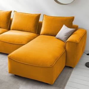 Canapé d’angle BUCKLEY avec méridienne Velours - Velours Shyla: Orange jaune - Méridienne courte à droite (vue de face)