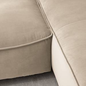 Ecksofa BUCKLEY mit Longchair Samt Shyla: Beige - Longchair davorstehend rechts