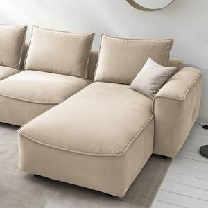 Ecksofa BUCKLEY mit Longchair Samt Shyla: Beige - Longchair davorstehend rechts