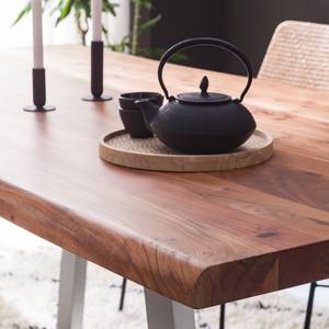 Tavolo in legno massello KAPRA Acacia Marrone - 200 x 100 cm - Argento - Trapezoidale - Spessore del piano del tavolo: 5 cm
