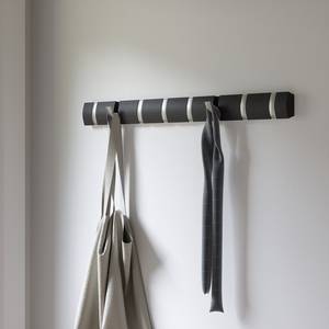 Porte-manteau mural Flip Peuplier massif / Métal - Noir - Largeur : 81 cm