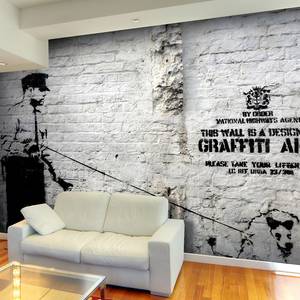 Vlies Fototapete Graffiti Area (Bansky) Vlies - Schwarz / Weiß - 350 x 245 cm