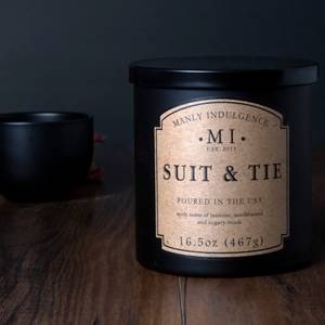 Geurkaars Suit & Tie sojawas mix - zwart - 467 g