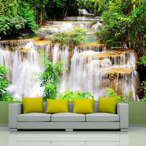 Fototapete Thai Wasserfall Premium Vlies - Mehrfarbig - 150 x 105 cm