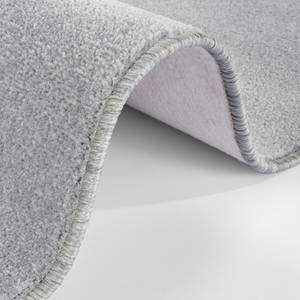 Teppich Nasty Typ A Polypropylen / Fleece - Silber - 67 x 120 cm