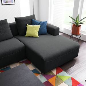 Ecksofa FINNY 3-Sitzer mit Longchair Webstoff Saia: Anthrazit - Longchair davorstehend rechts - Sitztiefenverstellung