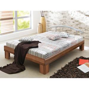 Bed Lennox notenboomhouten look