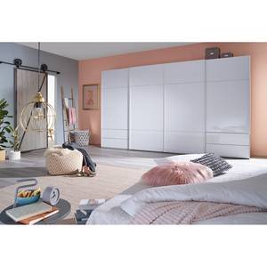 Armoire à portes coulissantes Samaya Verre blanc / Blanc - 399 cm (4 porte) - 235 cm - Sans portes miroir - Verre blanc / Blanc - 399 x 235 cm - Sans portes miroir