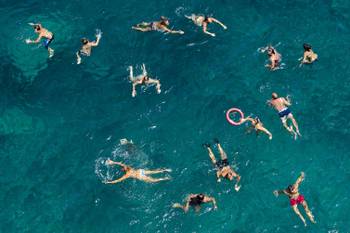 Tableau tous à l'eau!