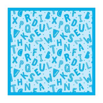 Alphabet mit Herzen und Punkten in Blau