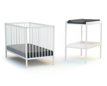 Chambre bébé lit et table à langer