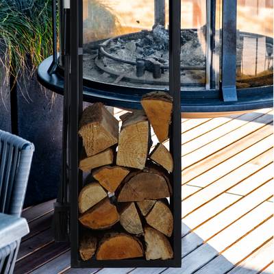 Schwarzes Kaminholzregal mit Besteck